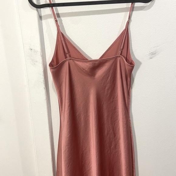 Aritzia Wilfred Only Slip Midi Dress in Pink - Picture 6 of 9